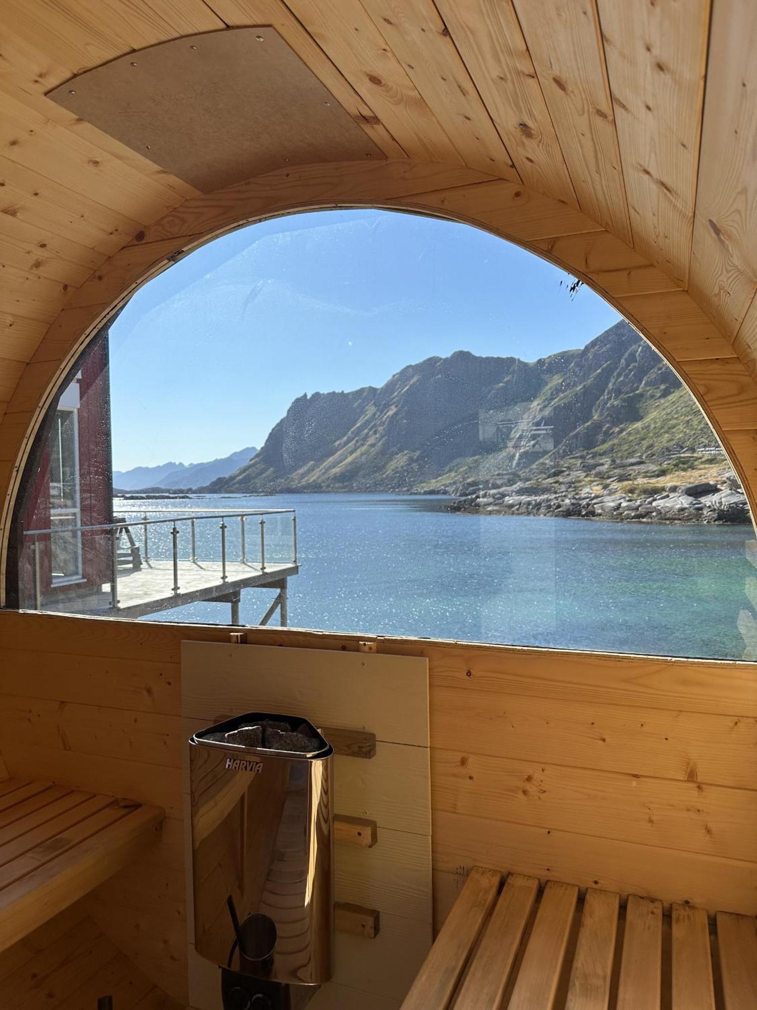 Lofoten Waterfront Luxury Lodge バルスタ エクステリア 写真