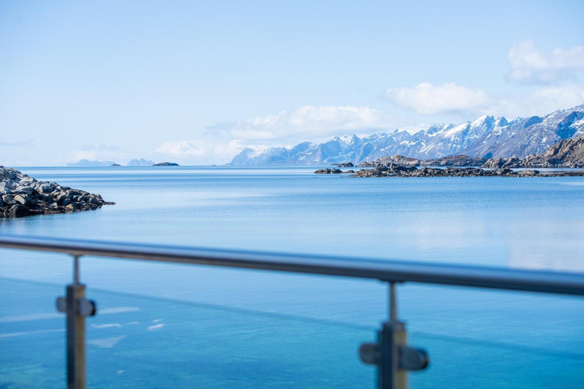 Lofoten Waterfront Luxury Lodge バルスタ エクステリア 写真