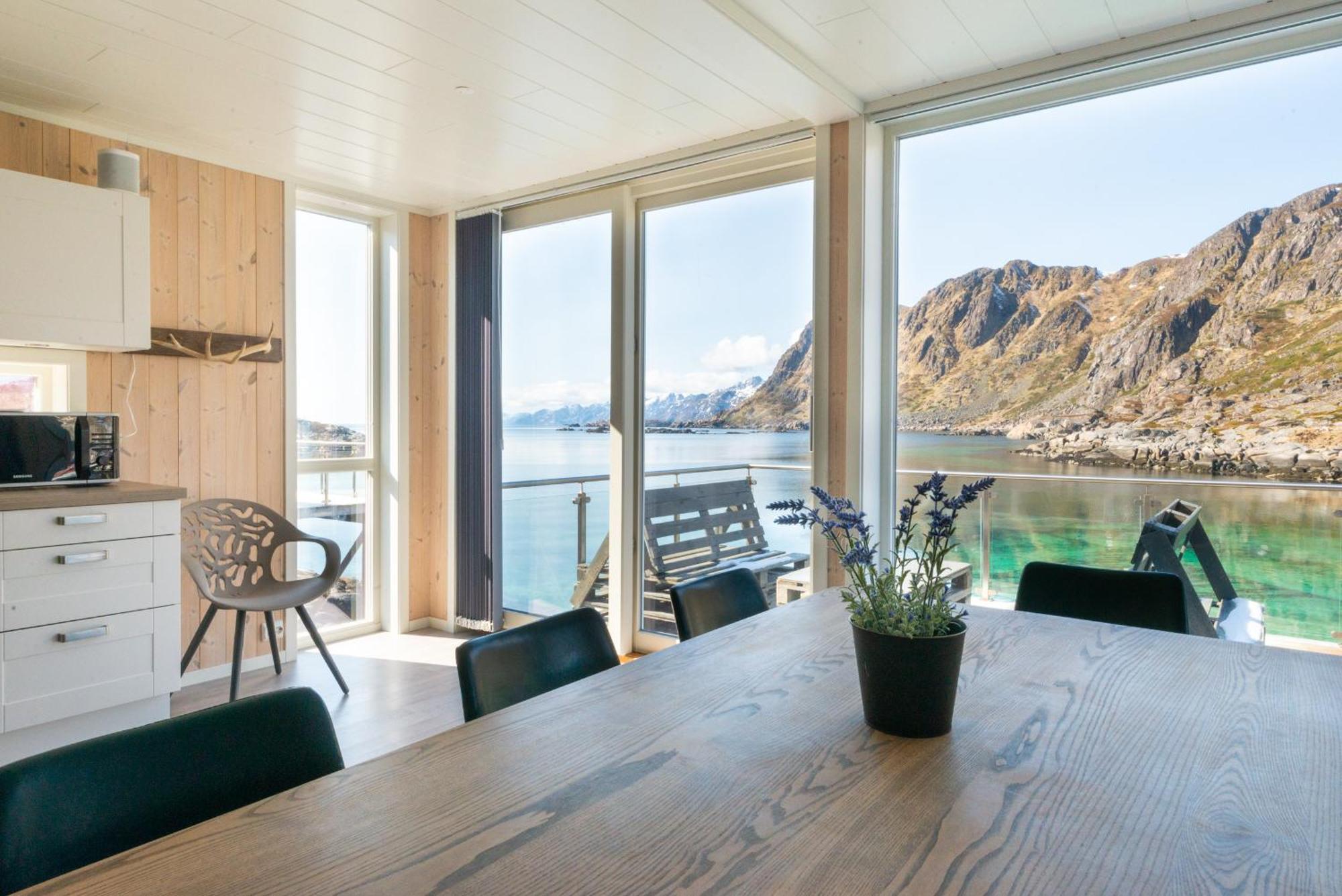 Lofoten Waterfront Luxury Lodge バルスタ エクステリア 写真